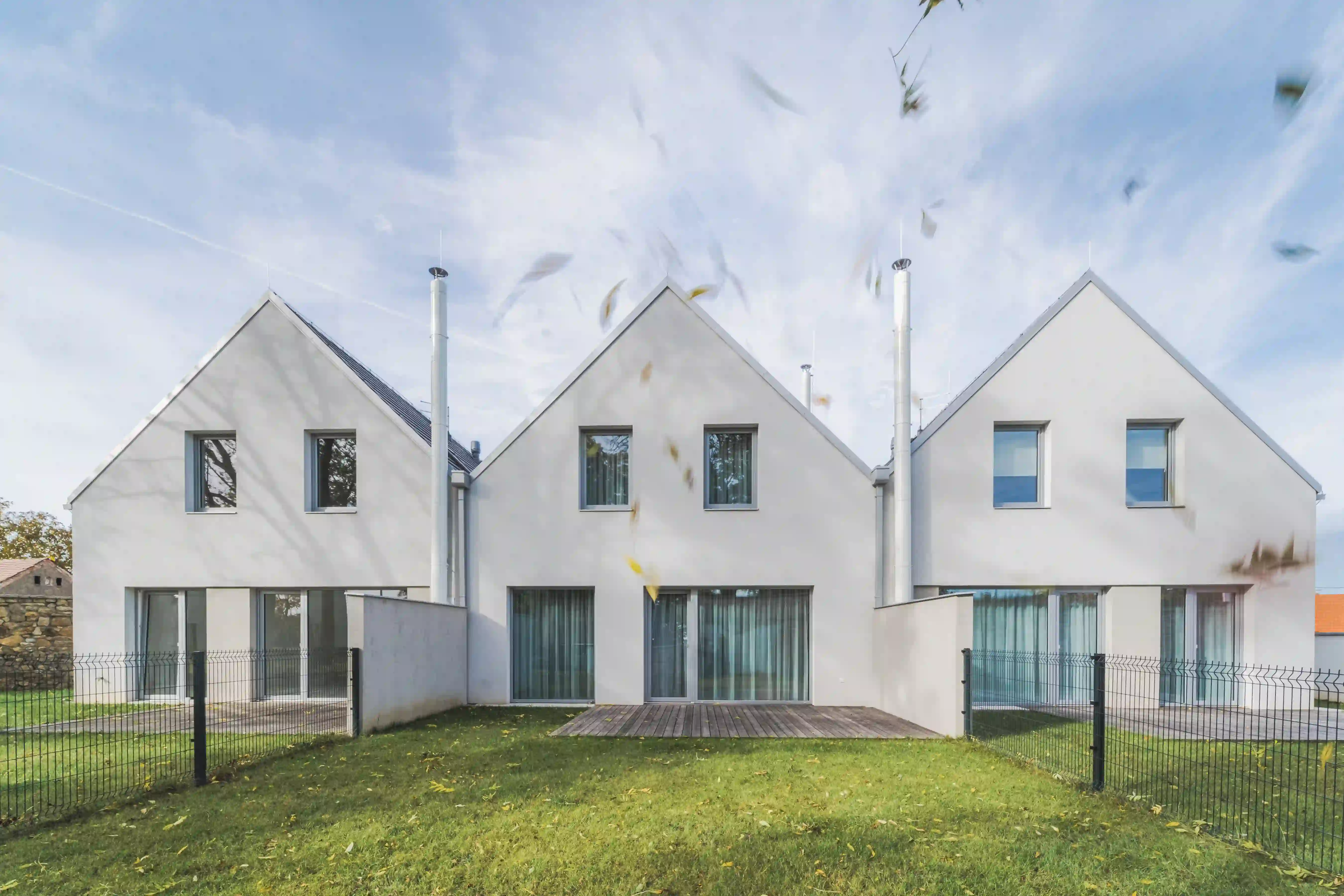 Rodinné domy Nučice - moderní bydlení v kontextu obce